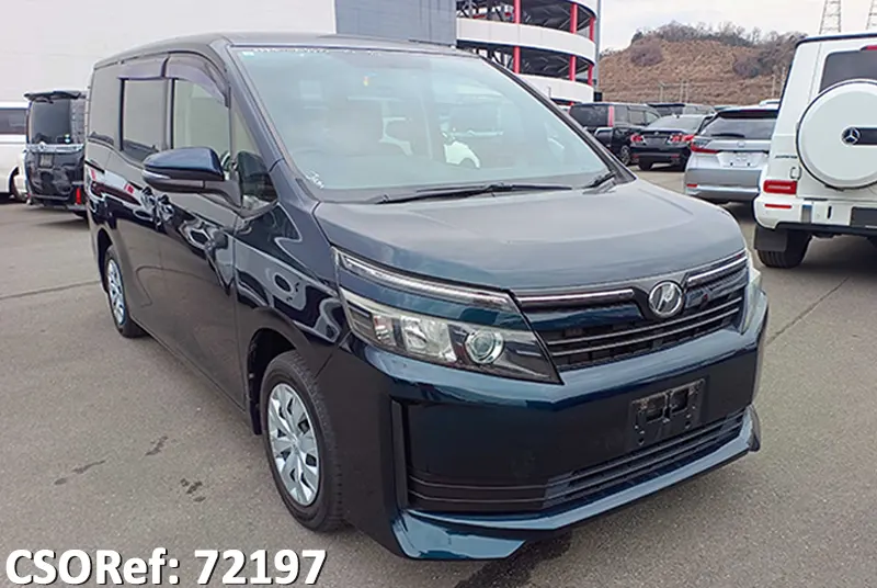 Toyota / Voxy 2017